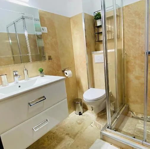 Maze Апартаменты Нэводари